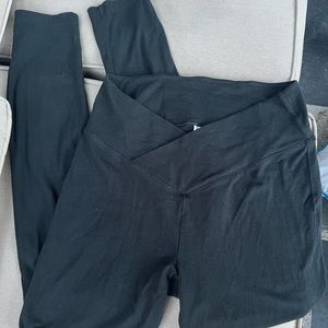 pink crossover legging